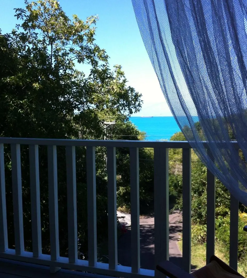Treehouse Cottage Five Islands Village Holiday home